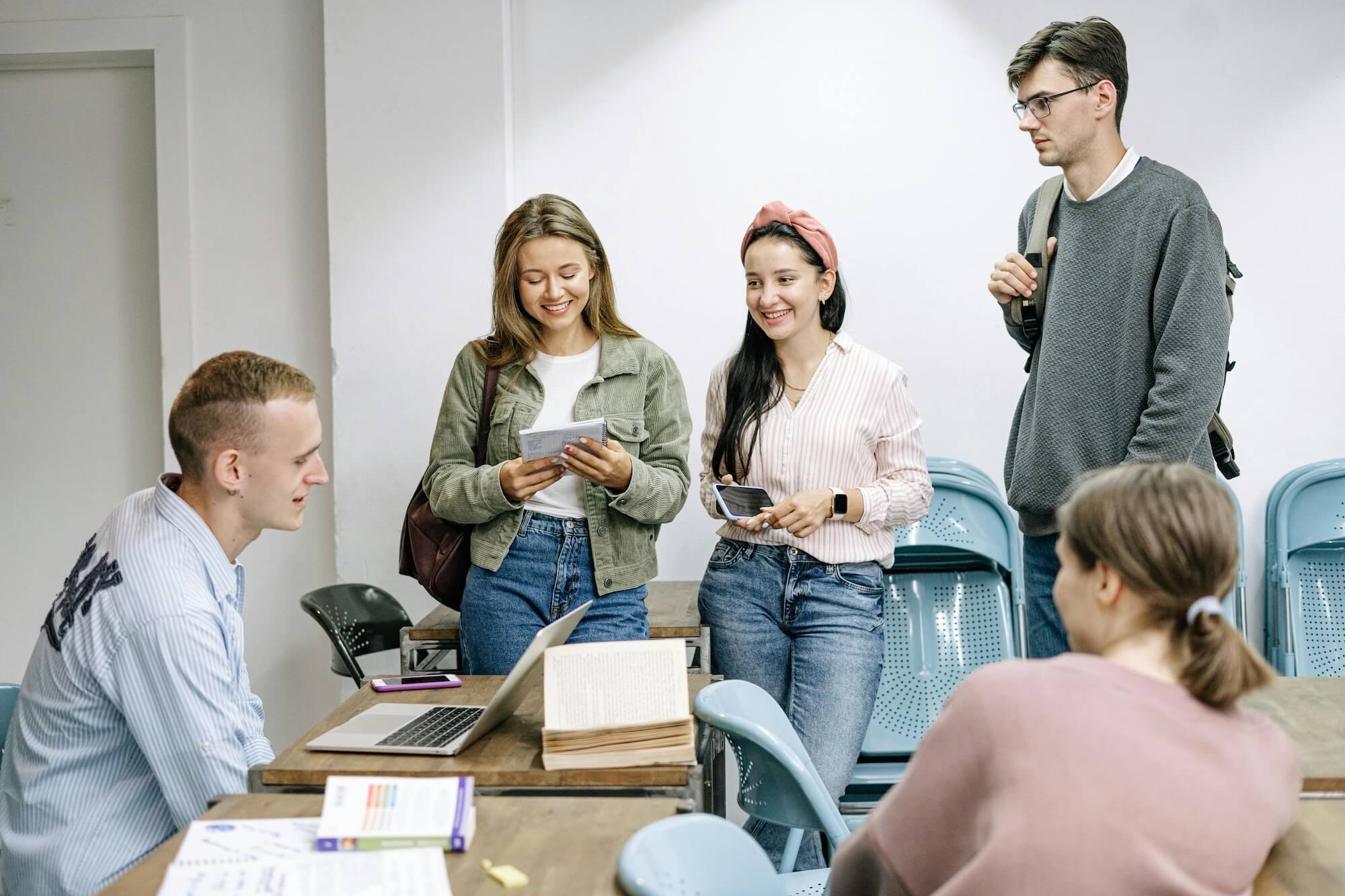 Cross-Disciplinary Synergy 101: Uniting Expertise for Success